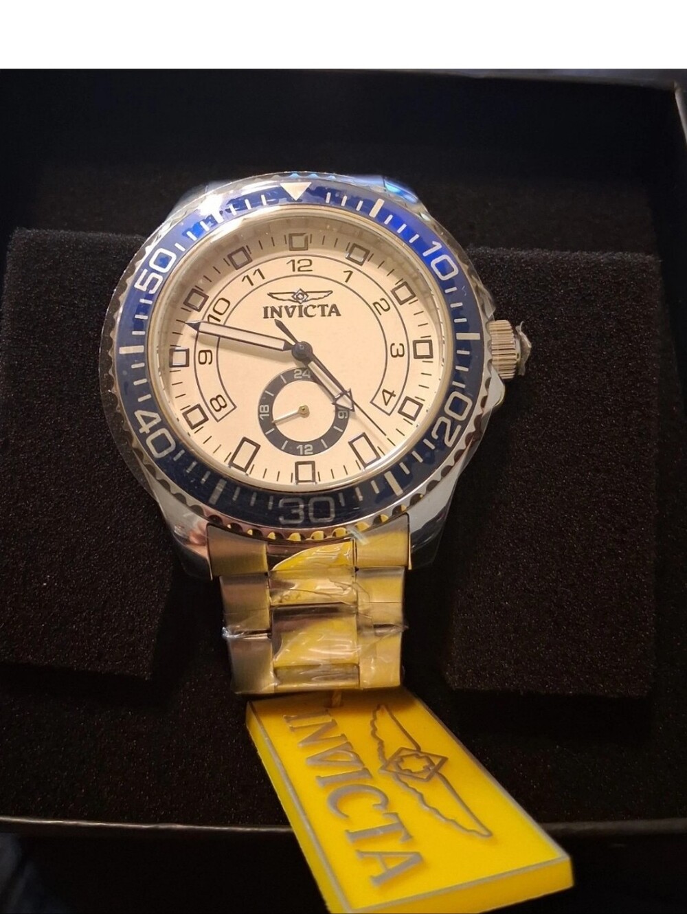 Invicta  Pro Diver Silver Watch with Blue Bezel and White Dial
